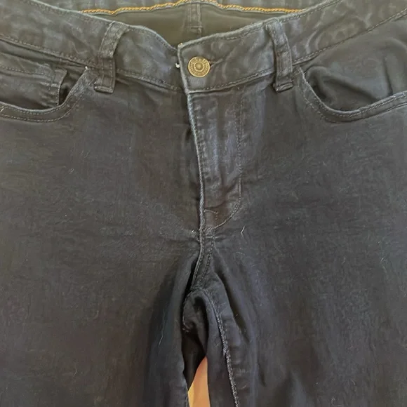 Old Navy Rockstar Jeans - Picture 3 of 9